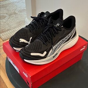 Puma Black White Trainers Gym Shoes